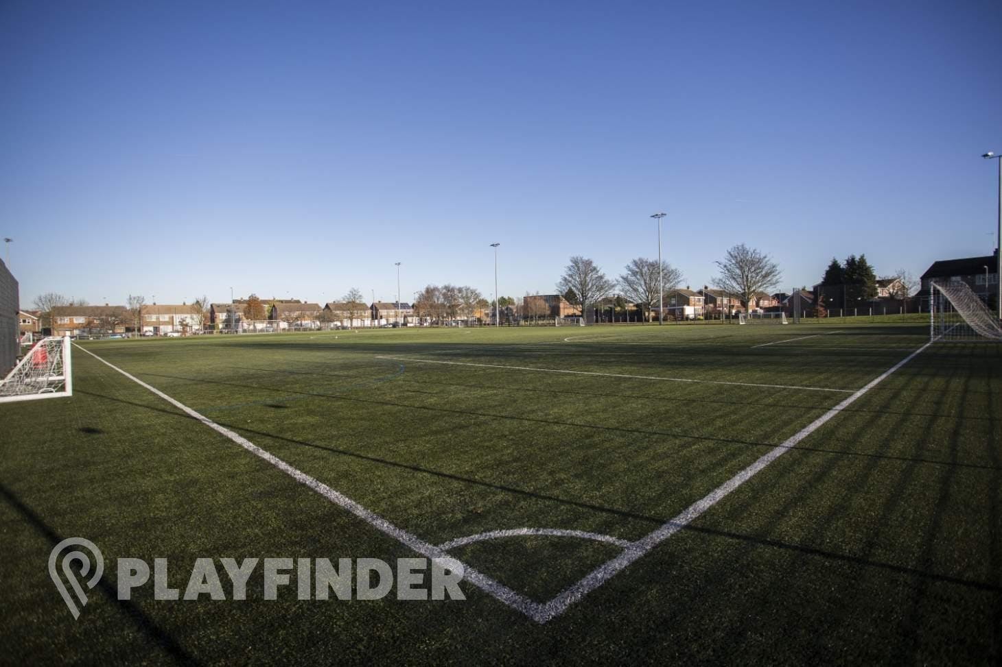 Hire 5 a side, 7 a side & 11 a side Football Pitches in Luton Playfinder