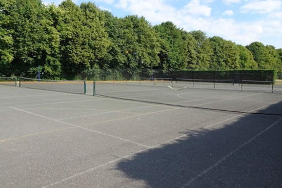 Wycombe High School Outdoor | Hard (macadam) netball court