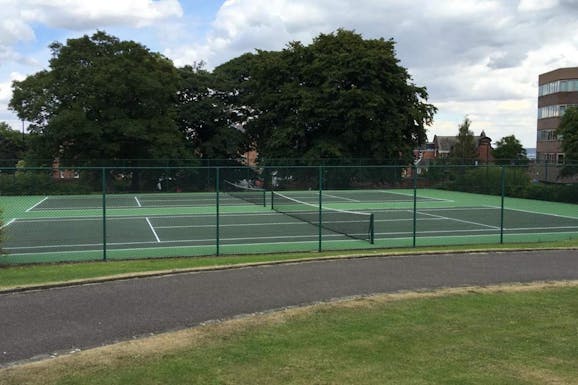 Weston Park Outdoor | Hard (macadam) tennis court