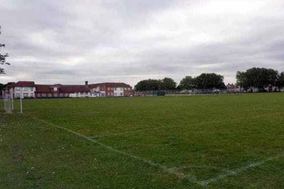 Welling School 11 a side junior | Grass football pitch