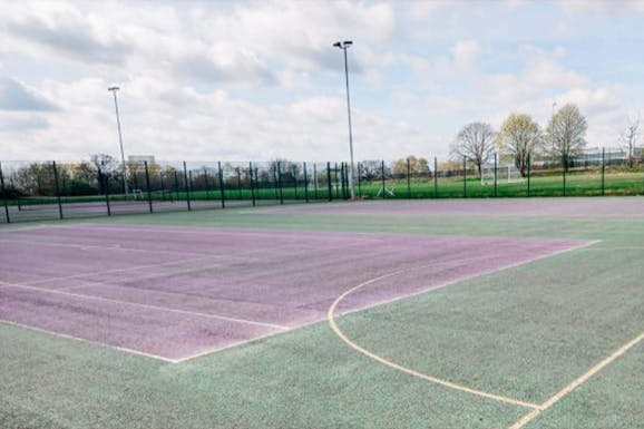 Tudor Grange Academy Kingshurst Outdoor | Hard (macadam) netball court