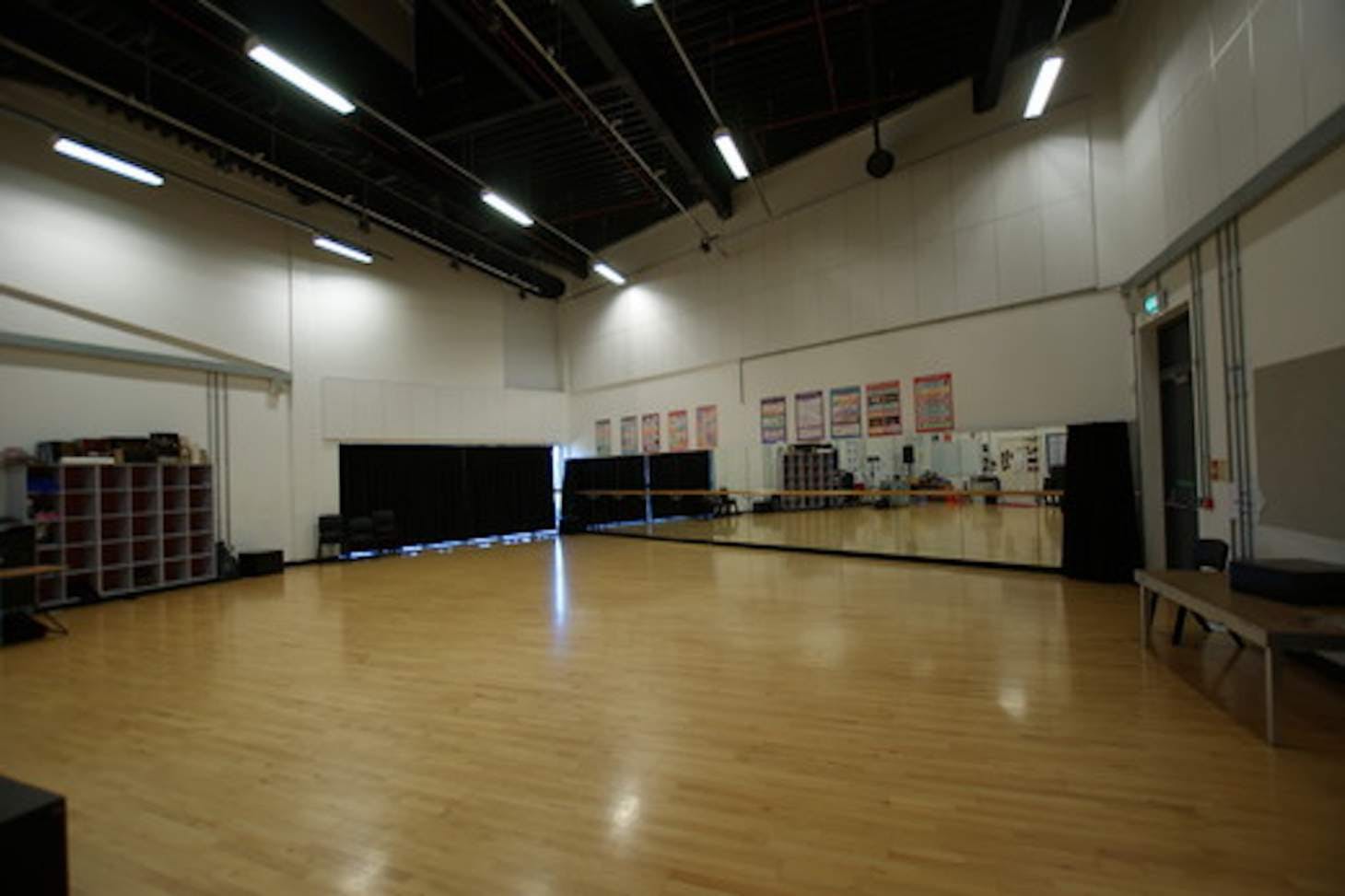 Melksham Oak Studio | Dance studio space hire