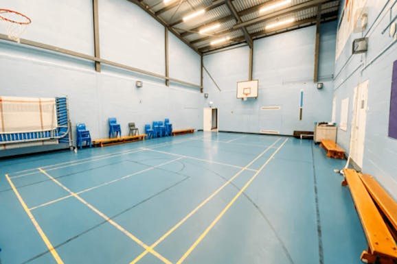 Hethersett Academy Indoor badminton court