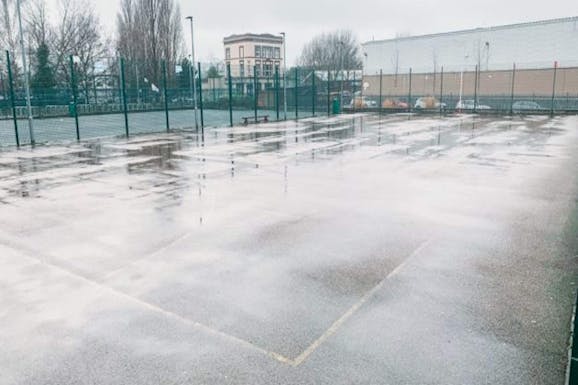Royal Greenwich Trust School Outdoor | Concrete netball court