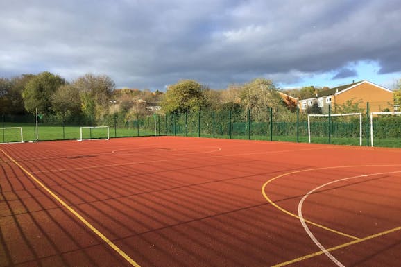 Hill View Primary School 5 a side | Hard (macadam) football pitch