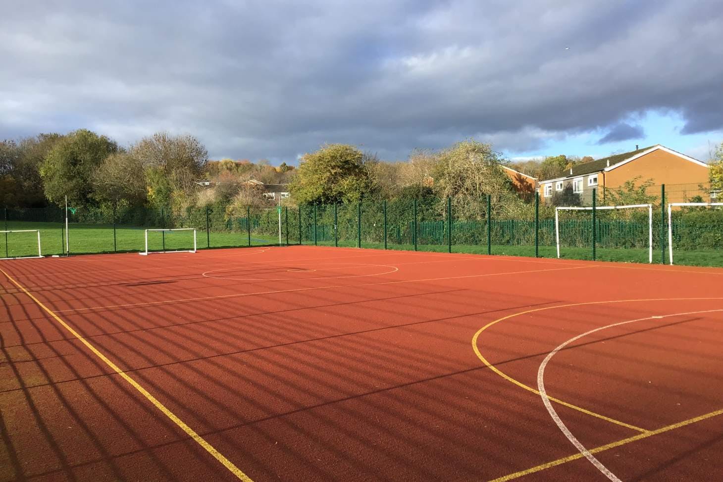 Hill View Primary School Outdoor | Hard (macadam) netball court