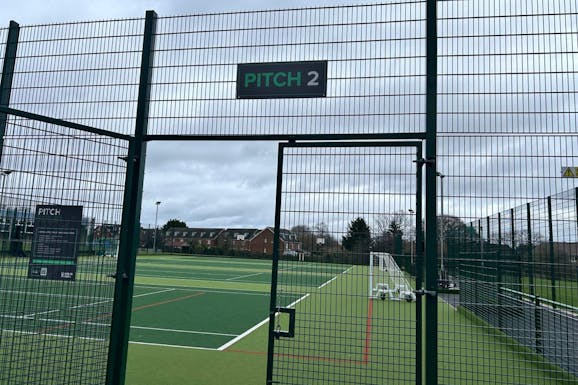 Lifestyle Fitness Epsom 6 a side | Astroturf football pitch