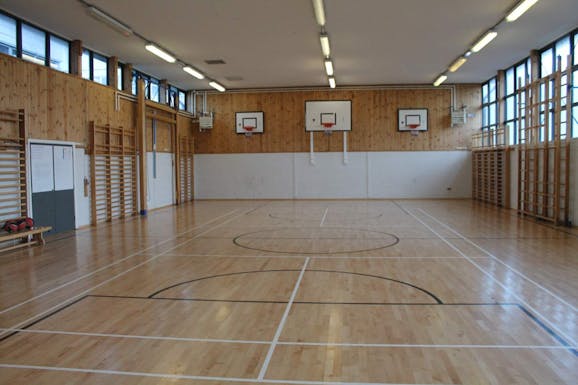 Christ The King Catholic High School & Sixth Form Centre Court | Gymnasium badminton court