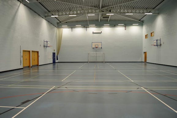 Salford City Academy Court | Sports hall badminton court