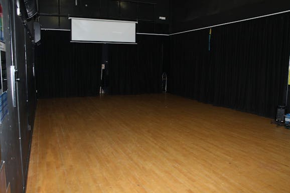 The Chalfonts Community College Studio | Dance studio space hire