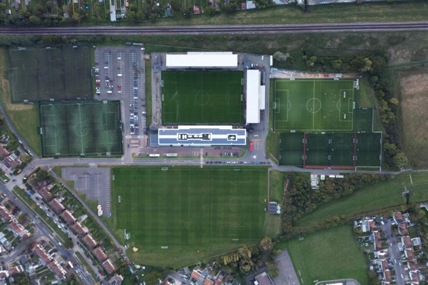 The Hive London 11 a side pitch | 3G Astroturf football pitch