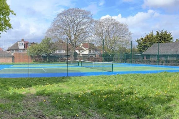 Wolf Fields Park Court | Hard (macadam) tennis court