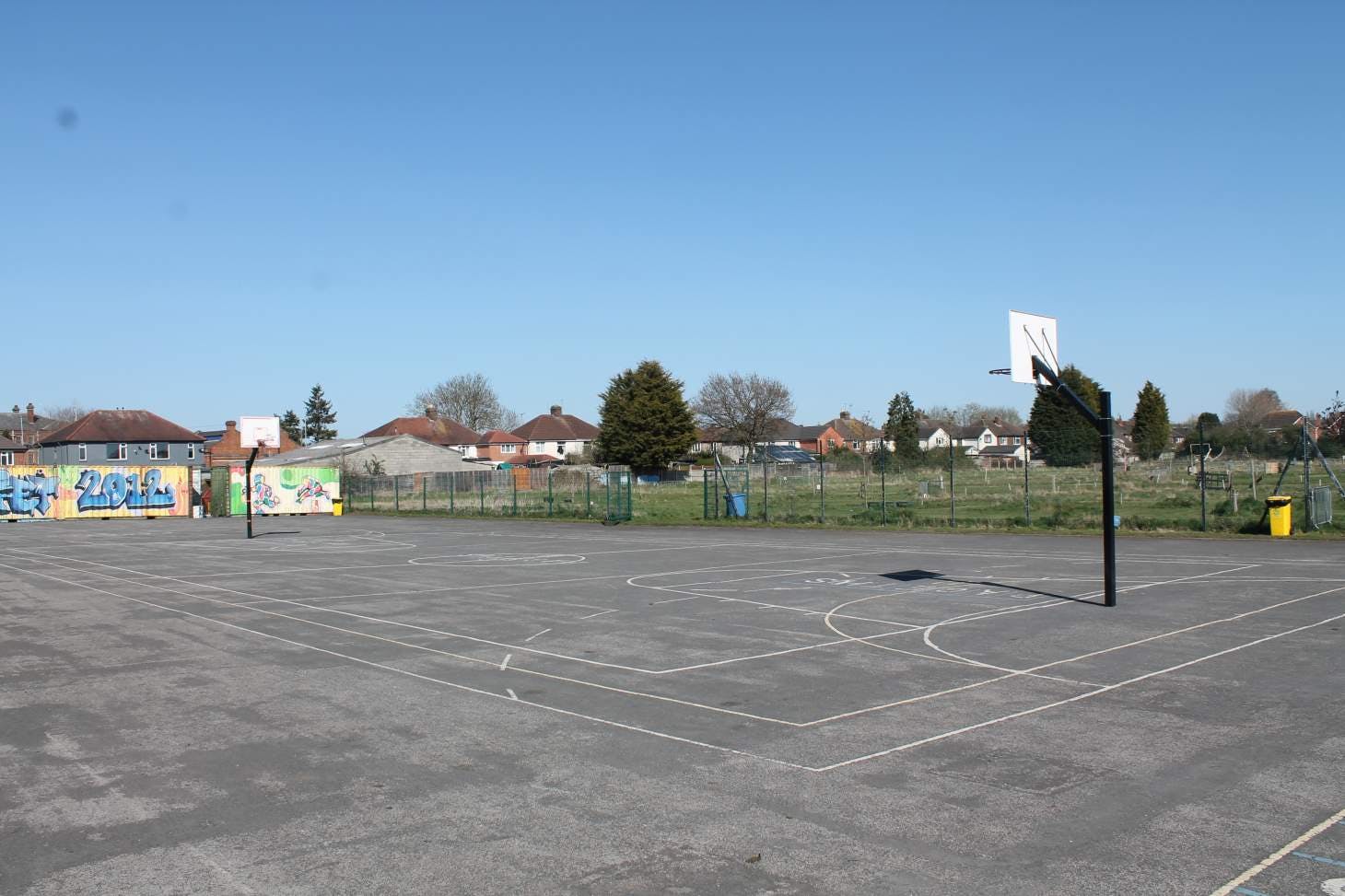 Paget High School Outdoor | Hard (macadam) netball court