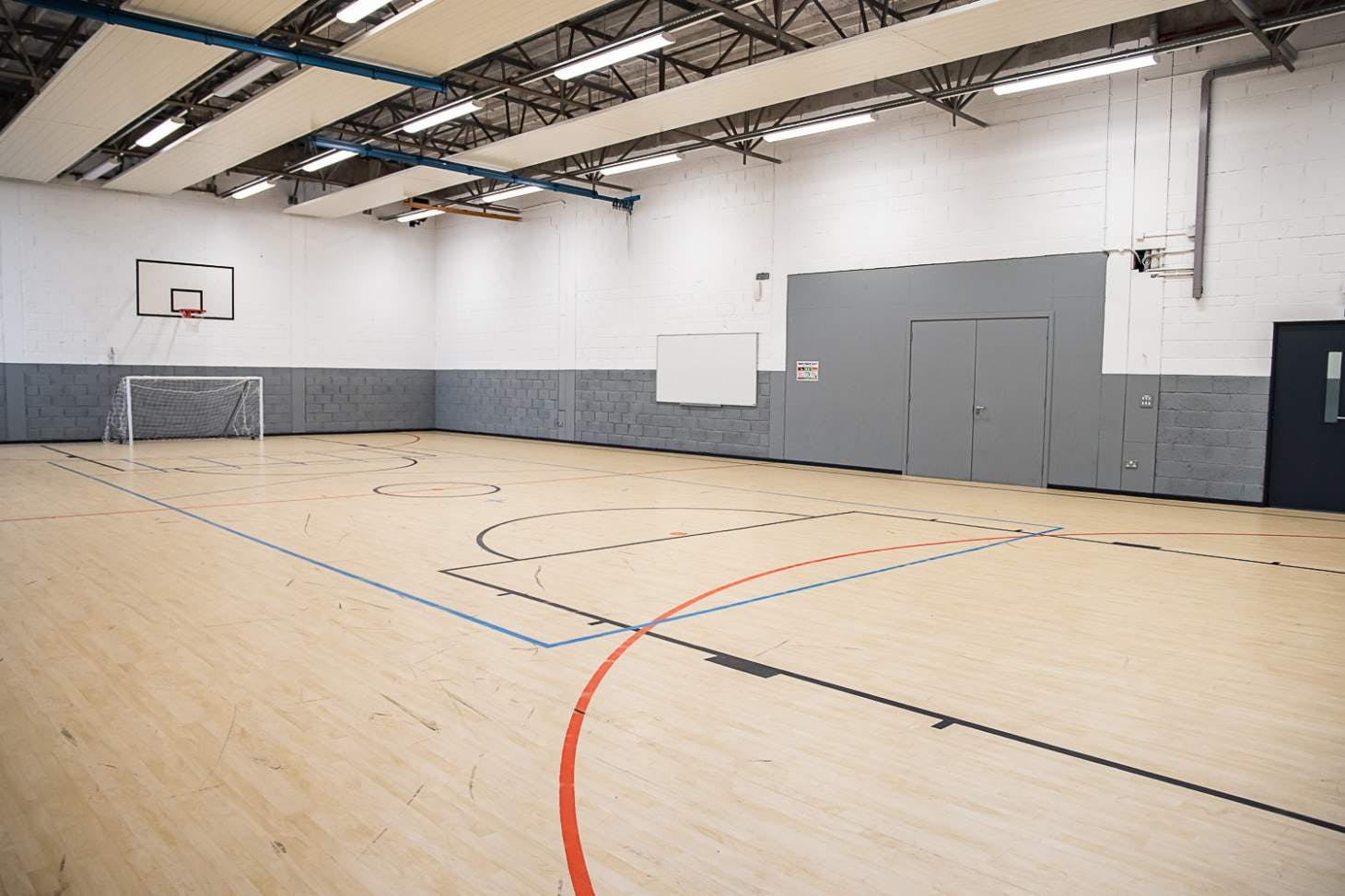 Dundee & Angus College (Gardyne Campus) Indoor basketball court