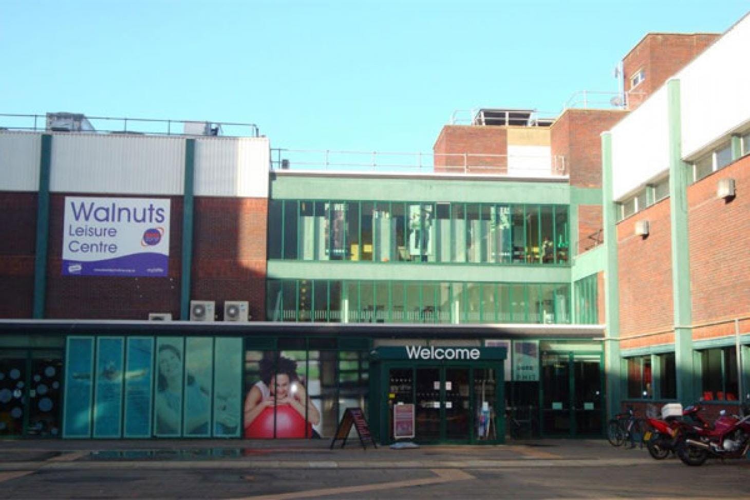 the walnuts leisure centre