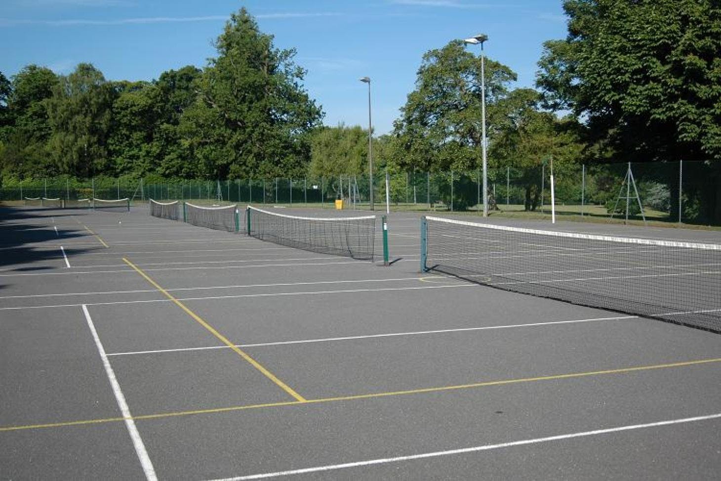 Croydon Sports Club, Croydon Tennis Court Playfinder