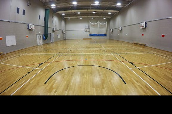 School 21 Nets | Sports hall cricket facilities